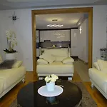 House Roncevic 50 M From Sea A1 Apartment