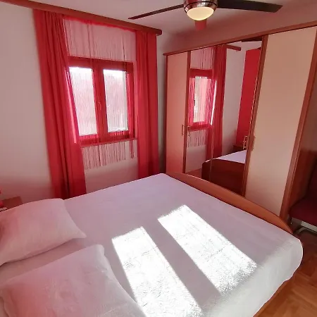House Roncevic 50 M From Sea A1 Apartmán Jasenice (Zadar)