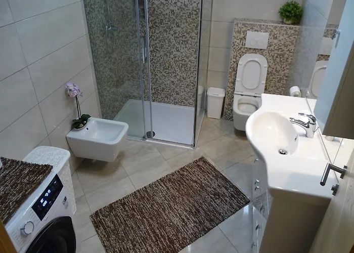 Apartmán House Roncevic 50 M From Sea A1 *