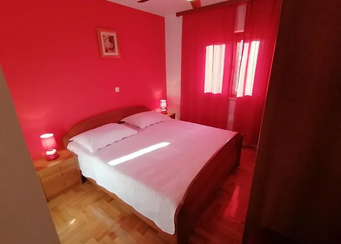 House Roncevic 50 M From Sea A1