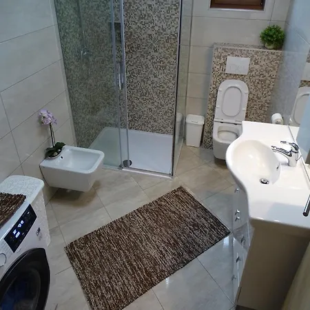 Apartament House Roncevic 50 M From Sea A1 *