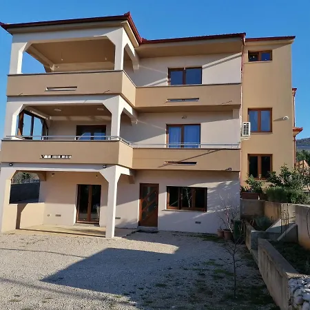 House Roncevic 50 M From Sea A1 公寓 *